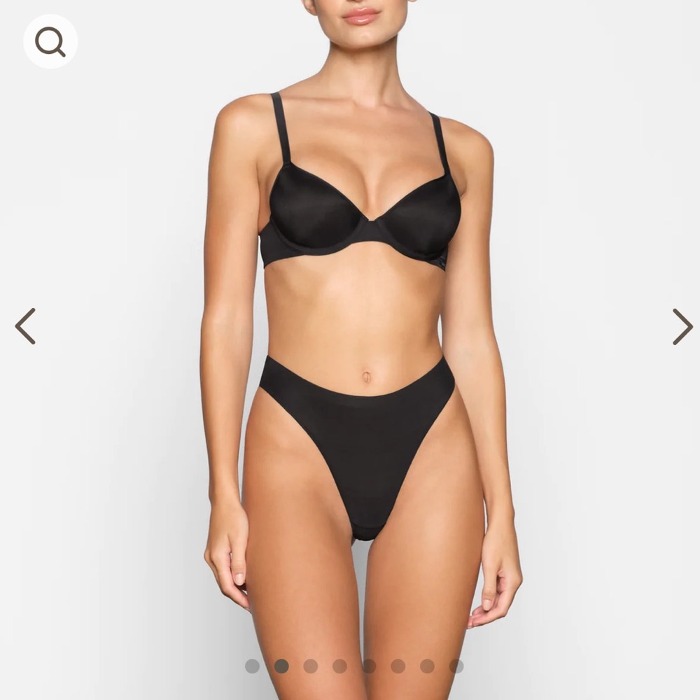 SKIMS Weightless Demi Bra 36C Like new!!!!